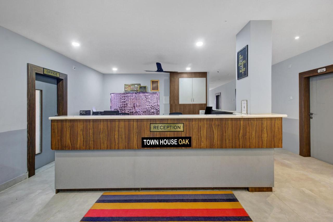 Collection O Hotel Swagath Pride Mancherāl Exterior foto