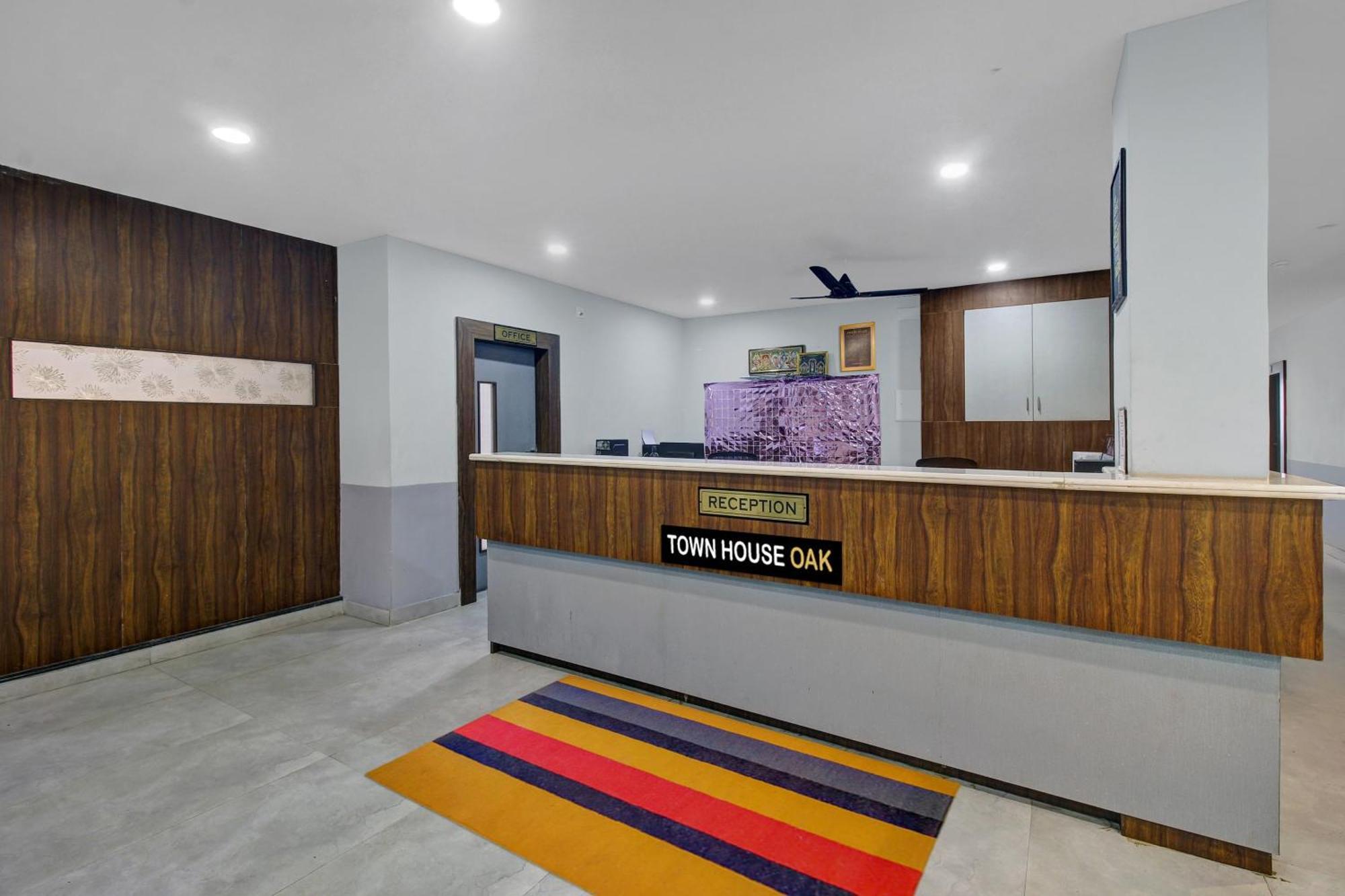 Collection O Hotel Swagath Pride Mancherāl Exterior foto